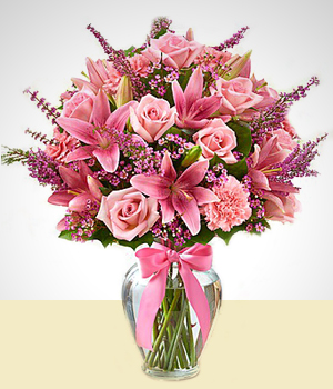 Flores :  - Delicadeza en Rosa - Arreglo Premium